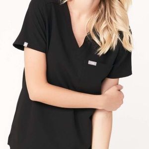 Black figs catarina scrub top